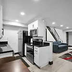 Wilton Manors Villas - Florida Furnished Living