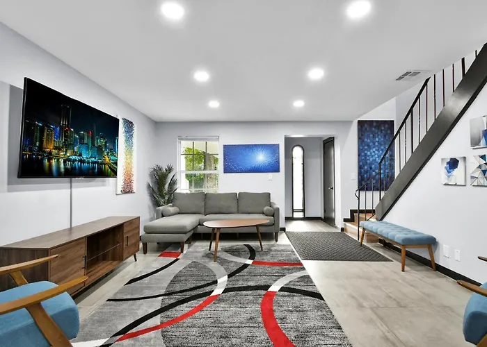 Wilton Manors Villas - Florida Furnished Living